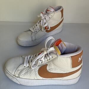 Nike SB Blazer Mid ’77 Vintage White Tan Leather Sneakers Women’s Size 4 /EUR 36